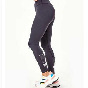 JADE LEGGING - MEDIUM
Lilybod